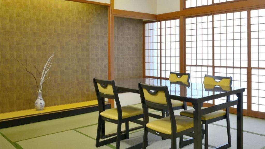 Gensen Yunoyado Sennotani Hotel Minakami Buitenkant foto